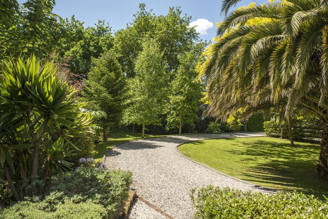 Sennen House Boutique Accommodation Пиктон Экстерьер фото